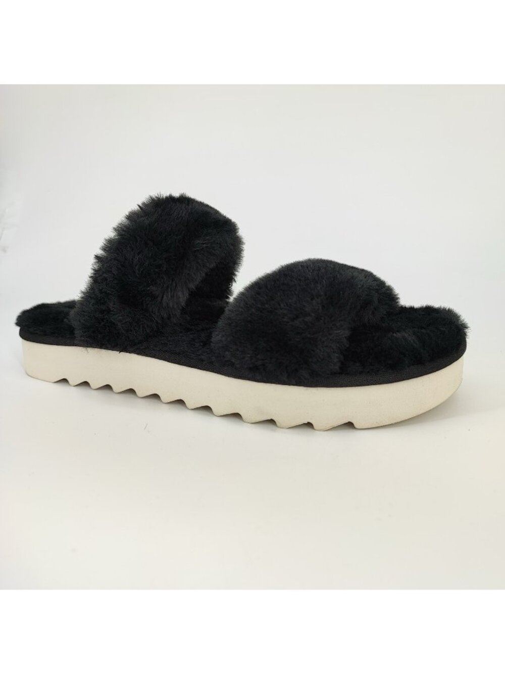 Koolaburra Fuzz On Women's Size 10 Sandals Faux Fur Black Slip On 1123352